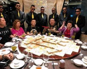 50个吃瓜群众,揭秘娱乐圈背后的真相